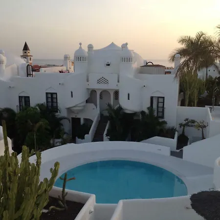 Luxury Complex Near The Sea 아파트