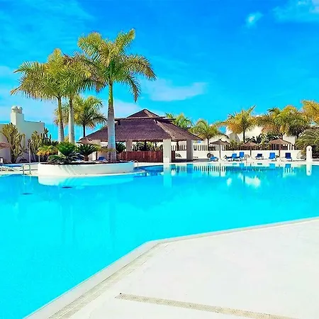 아파트 Luxury Complex Near The Sea