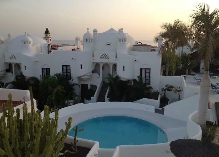 Luxury Complex Near The Sea 아파트