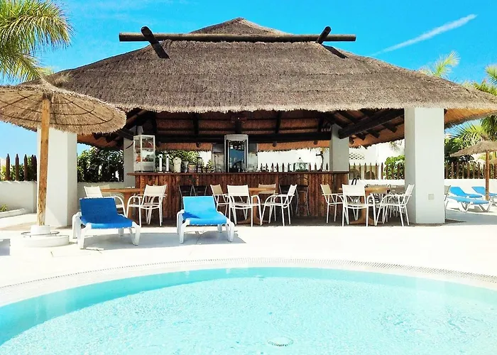 Luxury Complex Near The Sea * 아데제