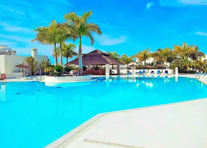 Daire Luxury Complex Near The Sea